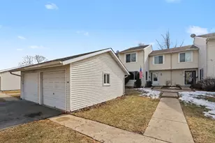 1971 Loomes Ave, Downers Grove, IL 60516 - Photo 1