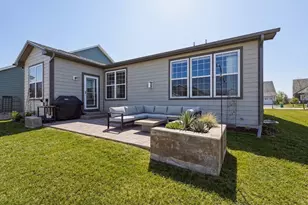 44 Pacific Ave, Hawthorn Woods, IL 60047 - Photo 20