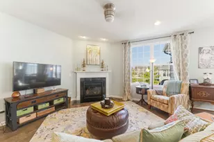 44 Pacific Ave, Hawthorn Woods, IL 60047 - Photo 2