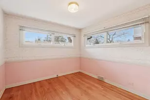 6890 N Loron Ave, Chicago, IL 60646 - Photo 20