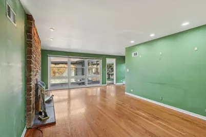 6890 N Loron Avenue, Chicago, IL 60646 - Photo 8