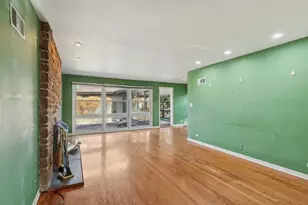 6890 N Loron Ave, Chicago, IL 60646 - Photo 8