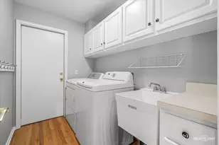 1310 N Carlton Ave, Wheaton, IL 60187 - Photo 16