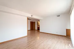 9708 Nottingham Ave, Chicago Ridge, IL 60415 - Photo 14