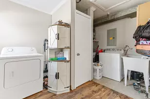 204 Woodlawn Dr, Mundelein, IL 60060 - Photo 10