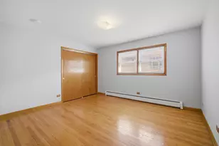 8645 W Summerdale Ave, Chicago, IL 60656 - Photo 10