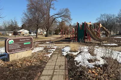 508 W Lonnquist Boulevard, Mount Prospect, IL 60056 - Photo 8