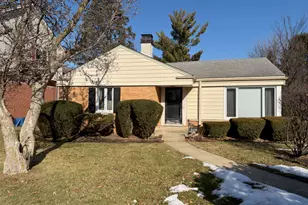 508 W Lonnquist Blvd, Mount Prospect, IL 60056 - Photo 1