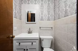 558 Muskegon Ave, Calumet City, IL 60409 - Photo 10