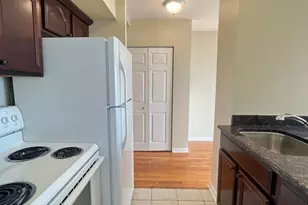 4180 N Marine Dr, Chicago, IL 60613 - Photo 4