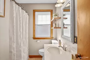 121 N Reed St, Joliet, IL 60435 - Photo 8