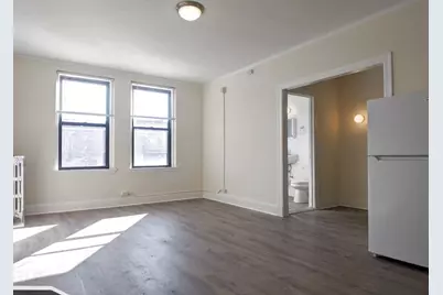 3335 W Diversey Avenue #215, Chicago, IL 60647 - Photo 2