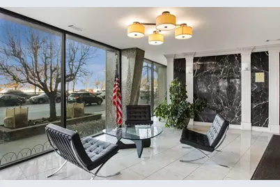 3410 N Lake Shore Drive #11G, Chicago, IL 60657 - Photo 2