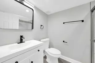 6458 S Claremont Ave, Chicago, IL 60636 - Photo 22