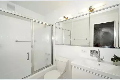 70 W Burton Place #1508, Chicago, IL 60610 - Photo 10