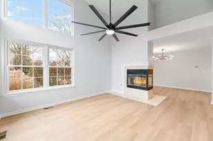 1239 Old Mill Ln, Elk Grove Village, IL 60007 - Photo 2
