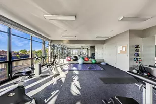 1001 W 15th St, Chicago, IL 60608 - Photo 32