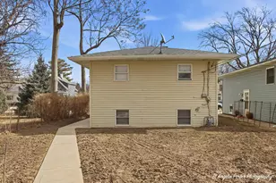 3022 Gabriel Ave, Zion, IL 60099 - Photo 16