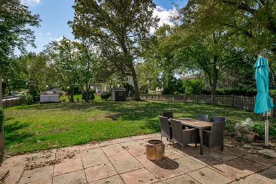 522 E Park Manor Court, Elmhurst, IL 60126 - Photo 22