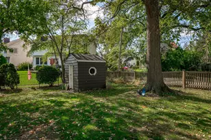 522 E Park Manor Ct, Elmhurst, IL 60126 - Photo 24