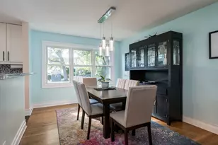 522 E Park Manor Ct, Elmhurst, IL 60126 - Photo 6