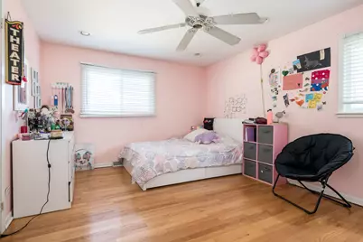 522 E Park Manor Court, Elmhurst, IL 60126 - Photo 18