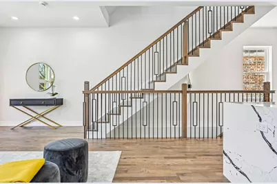 942 N Harding Avenue, Chicago, IL 60651 - Photo 10