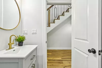 942 N Harding Avenue, Chicago, IL 60651 - Photo 22