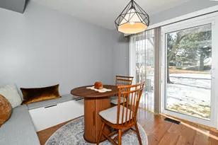 2092 Muirfield Cir, Elgin, IL 60123 - Photo 4