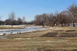 650 Whitney Ct, Gurnee, IL 60031 - Photo 36