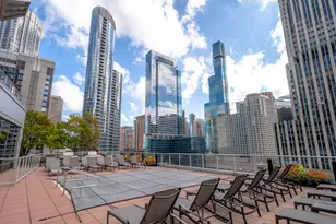 240 E Illinois St, Chicago, IL 60611 - Photo 16