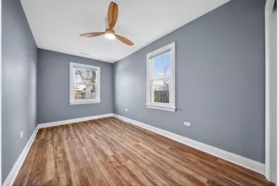 7535 S St. Lawrence Avenue, Chicago, IL 60619 - Photo 20