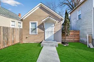 7535 S St Lawrence Ave, Chicago, IL 60619 - Photo 1