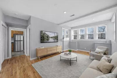 3100 W Argyle Street #G, Chicago, IL 60625 - Photo 2