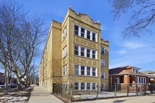 3100 W Argyle St, Chicago, IL 60625 - Photo 1