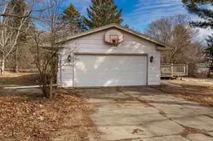 8699 Glacier Dr, Byron, IL 61010 - Photo 4