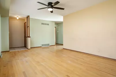 8699 Glacier Drive, Byron, IL 61010 - Photo 16