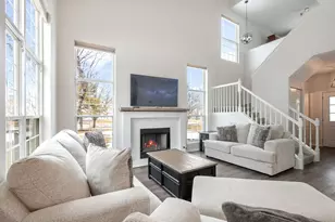 17794 W Salisbury Dr, Gurnee, IL 60031 - Photo 4