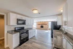 18029 Thomas Ln, Country Club Hills, IL 60478 - Photo 12