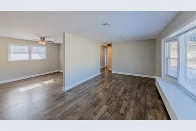 18029 Thomas Lane, Country Club Hills, IL 60478 - Photo 4