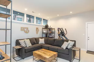 1947 W Diversey Pkwy, Chicago, IL 60614 - Photo 16