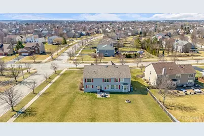 601 Meade Boulevard, North Aurora, IL 60542 - Photo 42