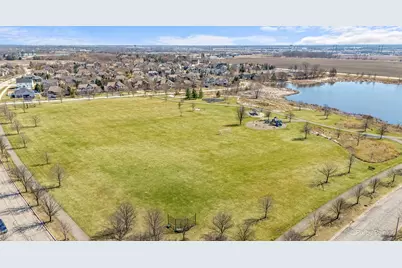 601 Meade Boulevard, North Aurora, IL 60542 - Photo 44