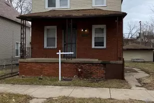 11809 S Lafayette Ave, Chicago, IL 60628 - Photo 1