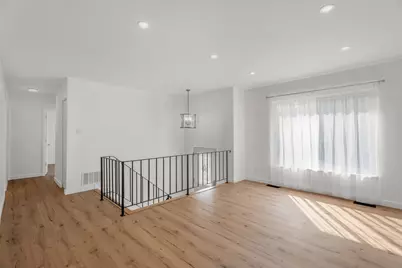 220 N Ashbury Avenue, Bolingbrook, IL 60440 - Photo 2