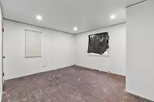 7911 45th St, Lyons, IL 60534 - Photo 8