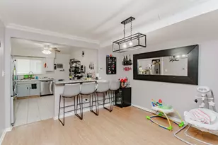 5151 N East River Rd, Chicago, IL 60656 - Photo 10