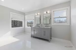 2873 Whispering Oaks Dr, Buffalo Grove, IL 60089 - Photo 12