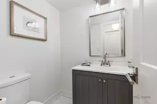 2873 Whispering Oaks Dr, Buffalo Grove, IL 60089 - Photo 10