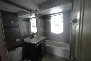 12218 Longwood Dr, Blue Island, IL 60406 - Photo 10